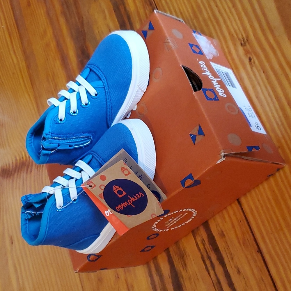 NWT Oomphies Blue Boys Sneakers Shoes sz:5